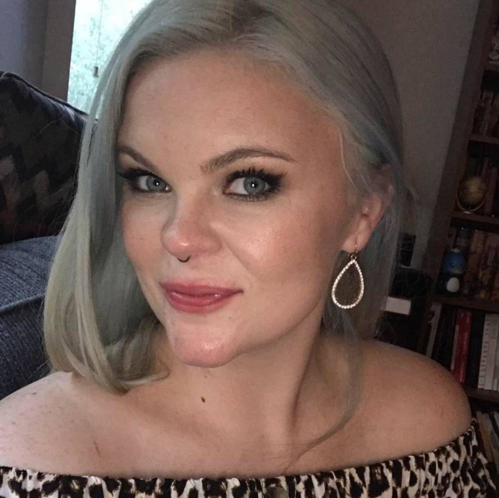 Meet your Posher, Lynsey